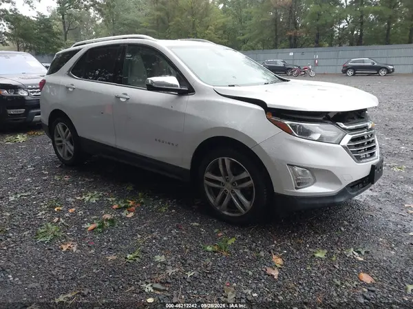 2GNAXNEX0J6164609 — 2018 Chevrolet Equinox, Передняя часть слева (Left Front), фото до ремонта