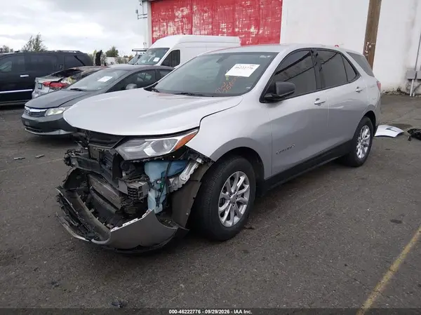 3GNAXHEV5JS644601 — 2018 Chevrolet Equinox, фото 2 с аукциона IAAI, REPOSSESSION