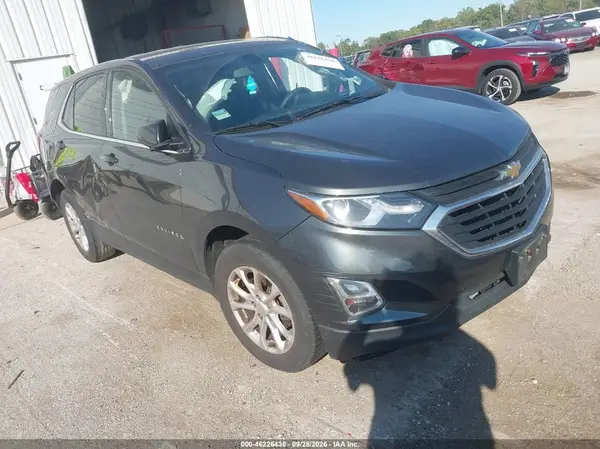 3GNAXJEV9JL399769 — 2018 Chevrolet Equinox, Левый и правый бока (Left & Right Side), фото до ремонта