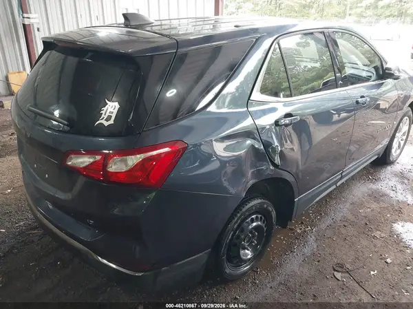 3GNAXKEV2KL143710 — 2019 Chevrolet Equinox, фото 4 с аукциона IAAI, Правый бок
