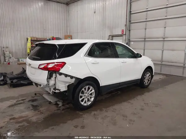 3GNAXUEV1LS612725 — 2020 Chevrolet Equinox, фото 4 с аукциона IAAI, Задняя часть