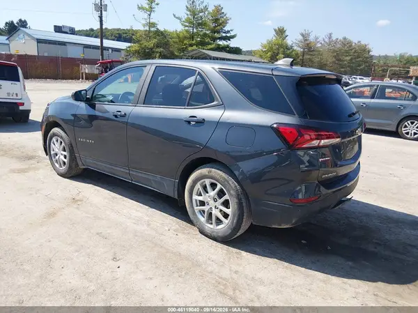 2GNAXFEVXN6153675 — 2022 Chevrolet Equinox, фото 3 с аукциона IAAI 23.09.2026, Правый бок