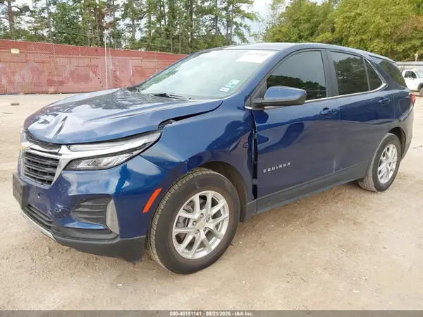 3GNAXKEV4NL127268 — 2022 Chevrolet Equinox, фото 2 с аукциона IAAI 03.10.2026, Передняя и задняя части
