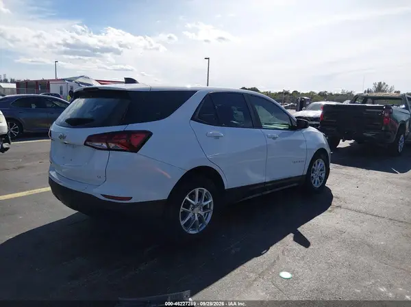 3GNAXHEV5NS167819 — 2022 Chevrolet Equinox, фото 4 с аукциона IAAI, Левый бок