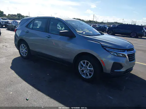 3GNAXHEG2RL164099 — 2024 Chevrolet Equinox, Сзади, фото до ремонта