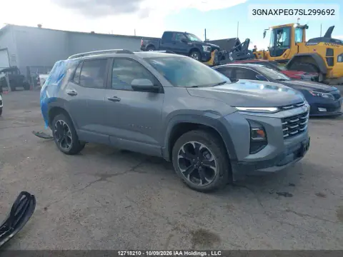 3GNAXPEG7SL299692 — 2025 Chevrolet Equinox, Сзади, фото до ремонта