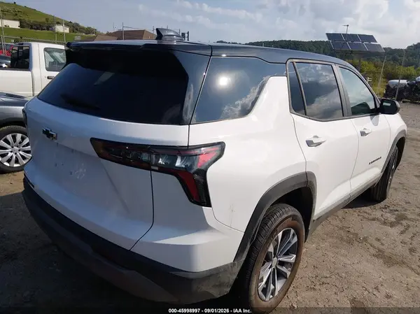 3GNAXPEG3TL538365 — 2026 Chevrolet Equinox, фото 4 с аукциона IAAI 14.10.2026, Подтопление