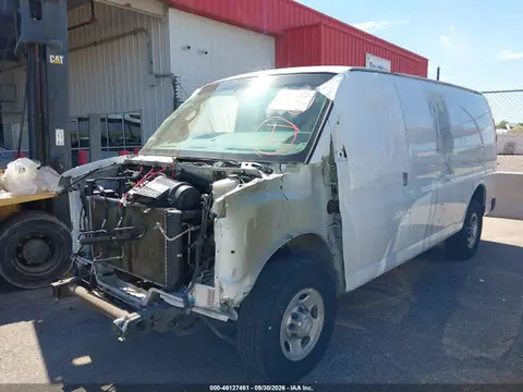 2017 Chevrolet Express 2500 Work Van VIN 1GCWGAFF3H1105046 фото 2