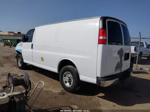 2019 Chevrolet Express 2500 Work Van VIN 1GCWGAFG5K1255188 фото 3