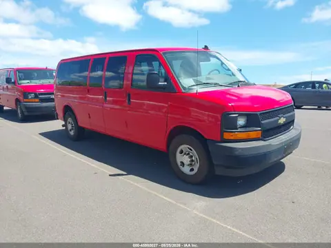 1GAZGNFF1H1302200 — 2017 Chevrolet Express 3500 LS, Естественный износ (Normal Wear & Tear), фото до ремонта