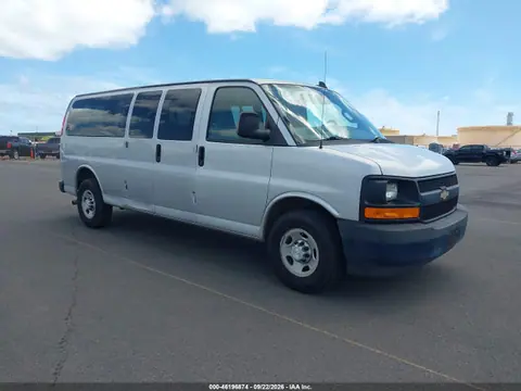 1GAZGNFG7H1301593 — 2017 Chevrolet Express 3500 LS, Естественный износ (Normal Wear & Tear), фото до ремонта