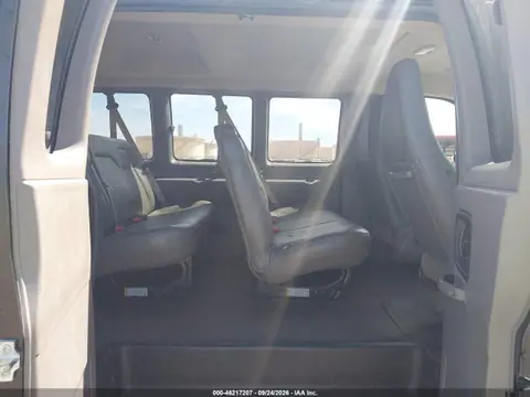 2018 Chevrolet Express 3500 Ls VIN 1GAZGNFG2J1299631 фото 8