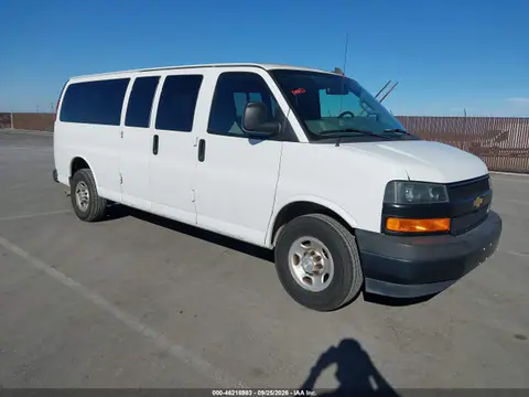 1GAZGNFG4K1330721 — 2019 Chevrolet Express 3500 LS, Естественный износ (Normal Wear & Tear), фото до ремонта