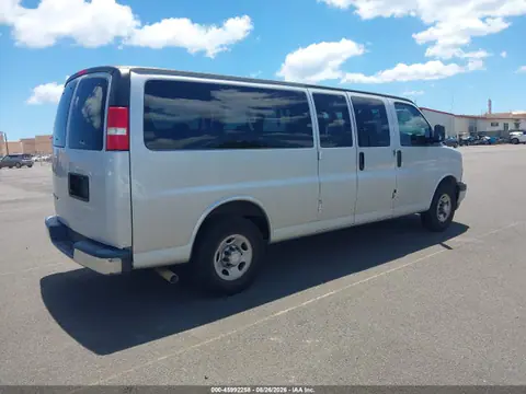 2018 Chevrolet Express 3500 Lt VIN 1GAZGPFGXJ1299811 фото 4