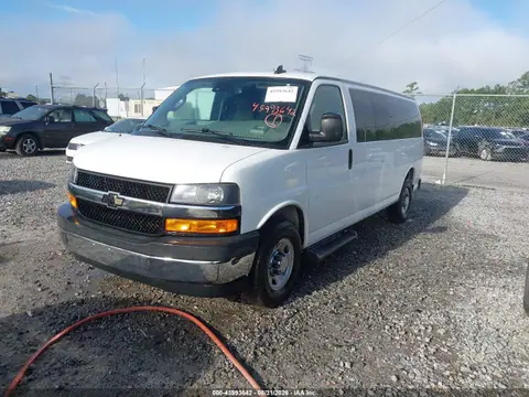 2019 Chevrolet Express 3500 Lt VIN 1GAZGPFG7K1238188 фото 2