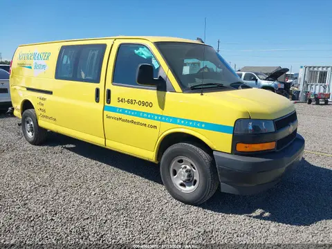 1GCWGBFP1R1278399 — 2024 Chevrolet Express Cargo RWD 2500 Extended Wheelbase Wt, Левый бок (Left Side), фото до ремонта
