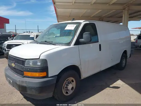 2020 Chevrolet Express Cargo Rwd 2500 Regular Wheelbase Wt VIN 1GCWGAFP6L1272650 фото 2