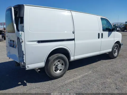 2023 Chevrolet Express Cargo Rwd 2500 Regular Wheelbase Wt VIN 1GCWGAFP1P1185230 фото 4
