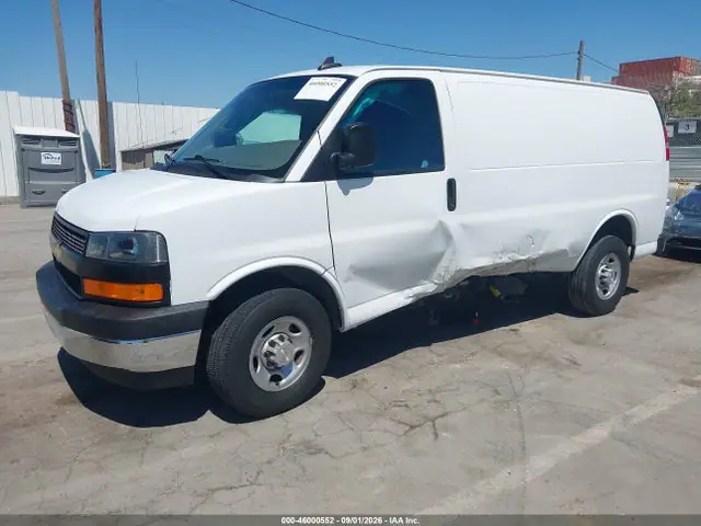 1GCZGGF75N1265868 — 2022 Chevrolet Express Cargo RWD 3500 Regular Wheelbase Wt, фото 2 с аукциона IAAI 14.10.2026, Левый бок