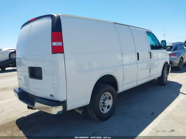 1GCZGGF75N1265868 — 2022 Chevrolet Express Cargo RWD 3500 Regular Wheelbase Wt, фото 4 с аукциона IAAI 14.10.2026, Левый бок