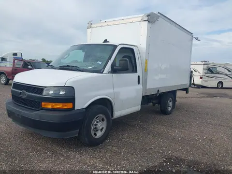 2024 Chevrolet Express Cutaway Work Van VIN 1GB0GRFP0R1158063 фото 2