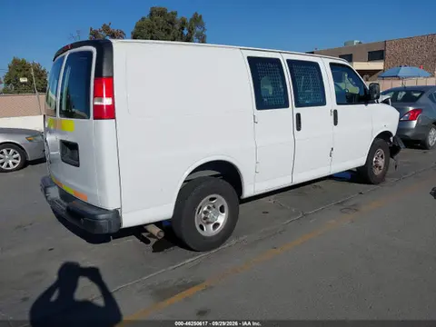 2018 Chevrolet Express G2500 VIN 1GCWGAFP9J1184799 фото 4