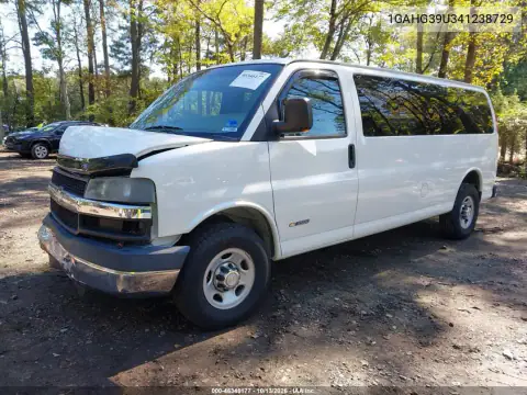 1GAHG39U341238729 — 2004 Chevrolet Express, фото 2 с аукциона IAAI, Передняя часть