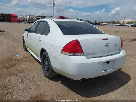 2014 Chevrolet IMPALA LIMITED POLICE VIN 2G1WD5E37E1153851 фото 3