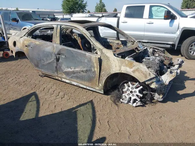 1G11C5SLXFF174401 — 2015 Chevrolet Malibu 1LT, Полный пожар (Total Burn), фото до ремонта
