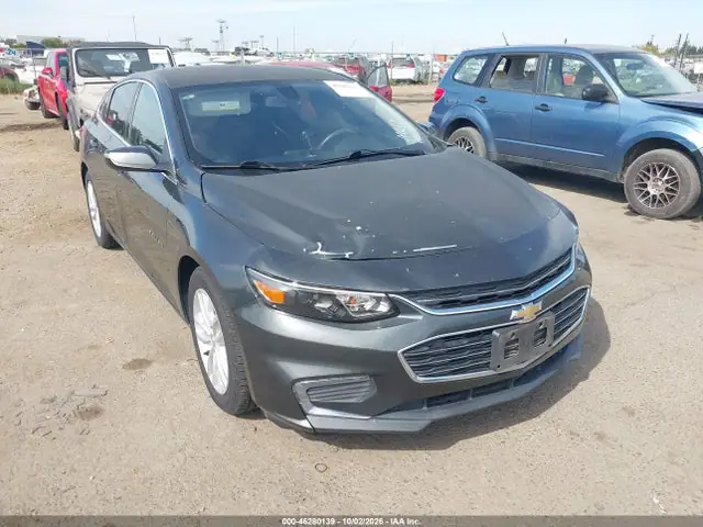 1G1ZE5ST7HF137905 Chevrolet Malibu 1LT 2017 — повреждение Естественный износ, фото до ремонта