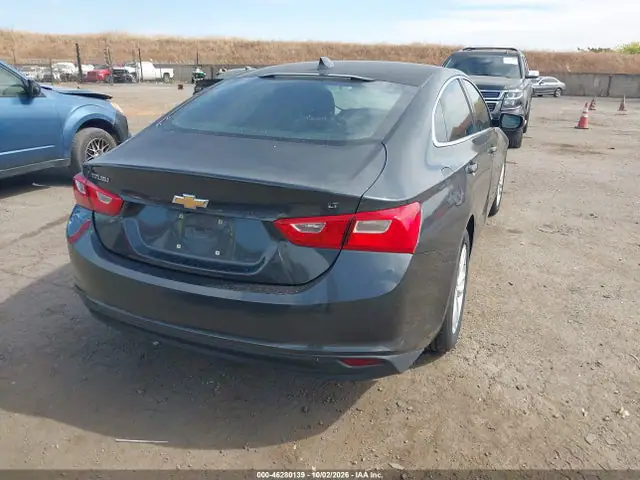 1G1ZE5ST7HF137905 — 2017 Chevrolet Malibu 1LT, фото 4 с аукциона IAAI 14.10.2026, Естественный износ