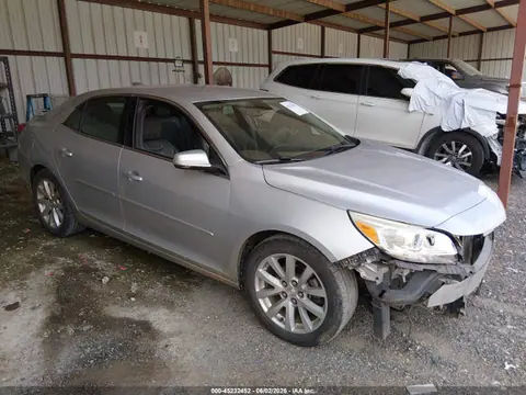 1G11D5SL1FF245496 — 2015 Chevrolet Malibu 2LT, Передняя часть (Front End), фото до ремонта
