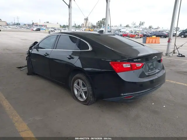 1G1ZB5ST0LF034018 — 2020 Chevrolet Malibu FWD LS, фото 3 с аукциона IAAI 14.10.2026, Передняя часть слева