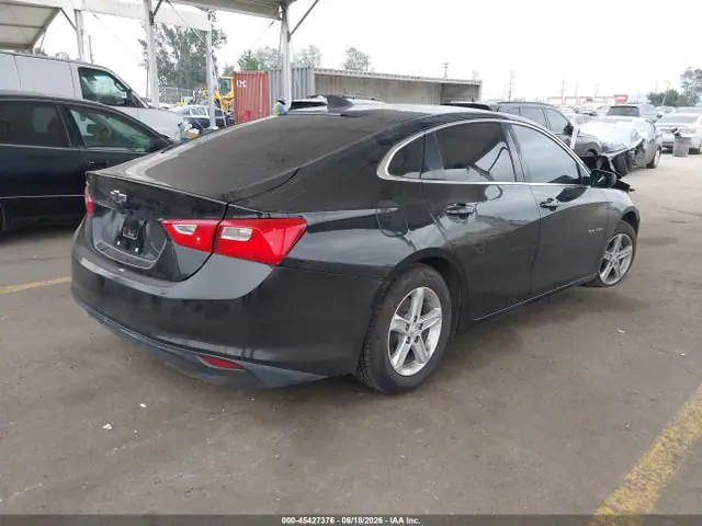 1G1ZB5ST0LF034018 — 2020 Chevrolet Malibu FWD LS, фото 4 с аукциона IAAI 14.10.2026, Передняя часть слева