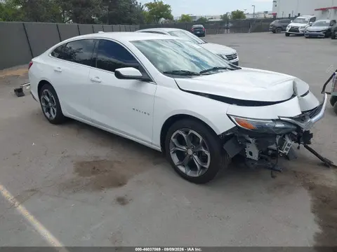 1G1ZD5ST2LF128296 — 2020 Chevrolet Malibu FWD LT, Передняя часть (Front End), фото до ремонта