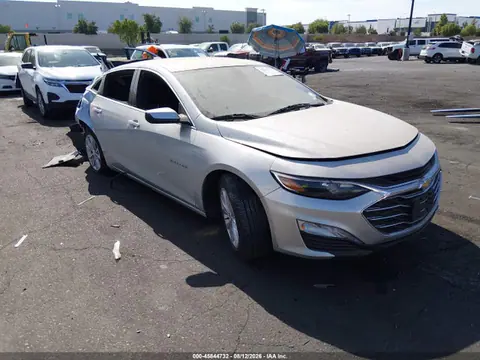 1G1ZD5ST5NF115626 — 2022 Chevrolet Malibu FWD LT, Задняя часть (Rear), фото до ремонта