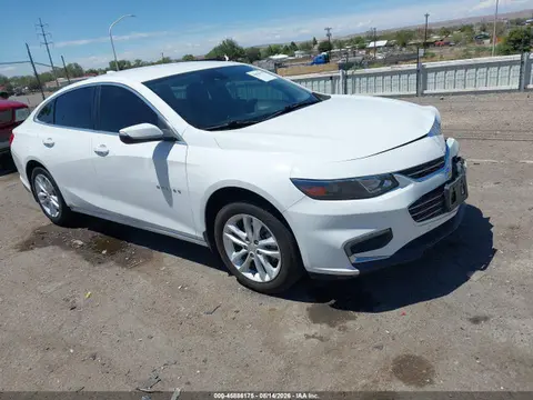 1G1ZJ5SU0GF330464 — 2016 Chevrolet Malibu Hybrid, Передняя часть слева (Left Front), фото до ремонта