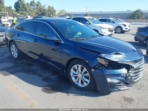 1G1ZD5ST3KF131805 — 2019 Chevrolet Malibu LT, Передняя часть (Front End), фото до ремонта