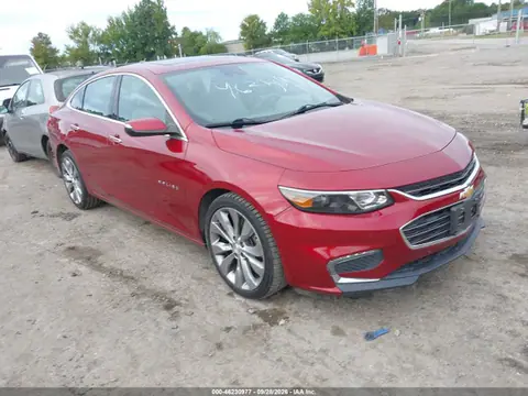 2018 Chevrolet Malibu Premier VIN 1G1ZE5SX4JF121119 фото 1
