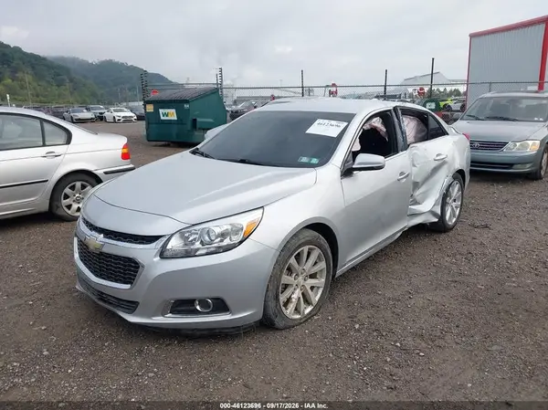 1G11E5SA9GF133493 — 2016 Chevrolet Malibu, фото 2 с аукциона IAAI 13.10.2026, Левый бок
