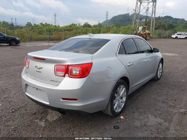 1G11E5SA9GF133493 — 2016 Chevrolet Malibu, фото 4 с аукциона IAAI 13.10.2026, Левый бок