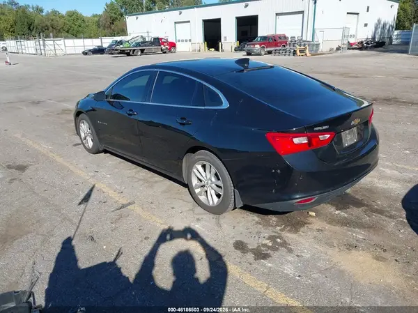 1G1ZE5ST7GF317576 — 2016 Chevrolet Malibu, фото 3 с аукциона IAAI 05.10.2026, Естественный износ