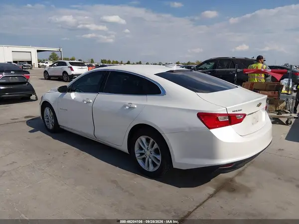 1G1ZE5ST1GF249100 — 2016 Chevrolet Malibu, фото 3 с аукциона IAAI, Правый бок