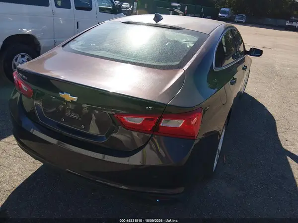 1G1ZE5ST2GF315850 — 2016 Chevrolet Malibu, фото 4 с аукциона IAAI, Естественный износ