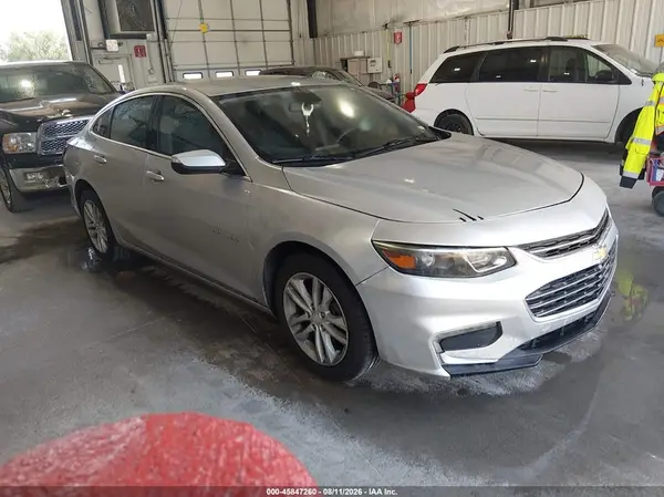 1G1ZE5ST5HF205909 — 2017 Chevrolet Malibu, Естественный износ (Normal Wear & Tear), фото до ремонта