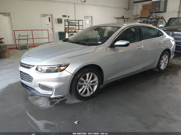 1G1ZE5ST5HF205909 — 2017 Chevrolet Malibu, фото 2 с аукциона IAAI 28.09.2026, Естественный износ