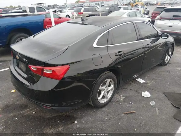 1G1ZB5ST6HF195092 — 2017 Chevrolet Malibu, фото 4 с аукциона IAAI, Передняя часть