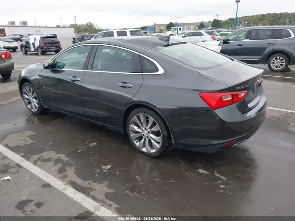 1G1ZH5SX8HF164542 — 2017 Chevrolet Malibu, фото 3 с аукциона IAAI, Правый бок