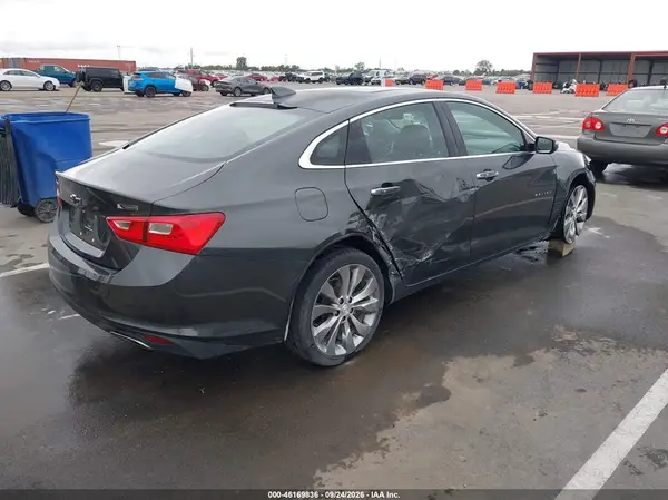 1G1ZH5SX8HF164542 — 2017 Chevrolet Malibu, фото 4 с аукциона IAAI, Правый бок