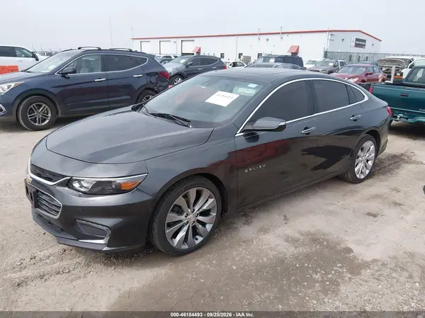1G1ZH5SX8HF109394 — 2017 Chevrolet Malibu, фото 2 с аукциона IAAI, Град